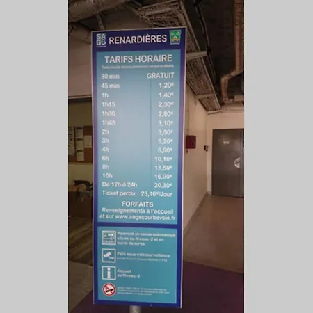 7 Min Walk Metro Line 1-la Defense Charras * Courbevoie